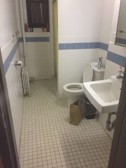 A Bathroom in 620