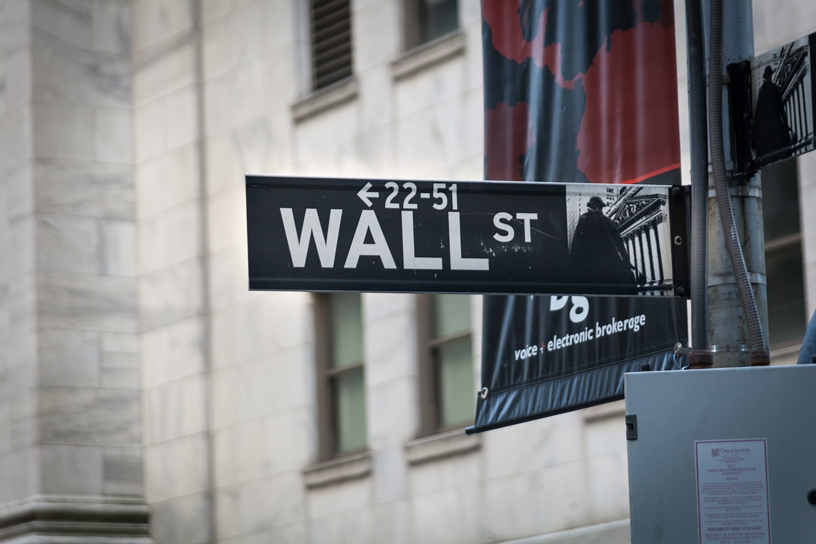 Wall Street надпись. Wall Street значок.